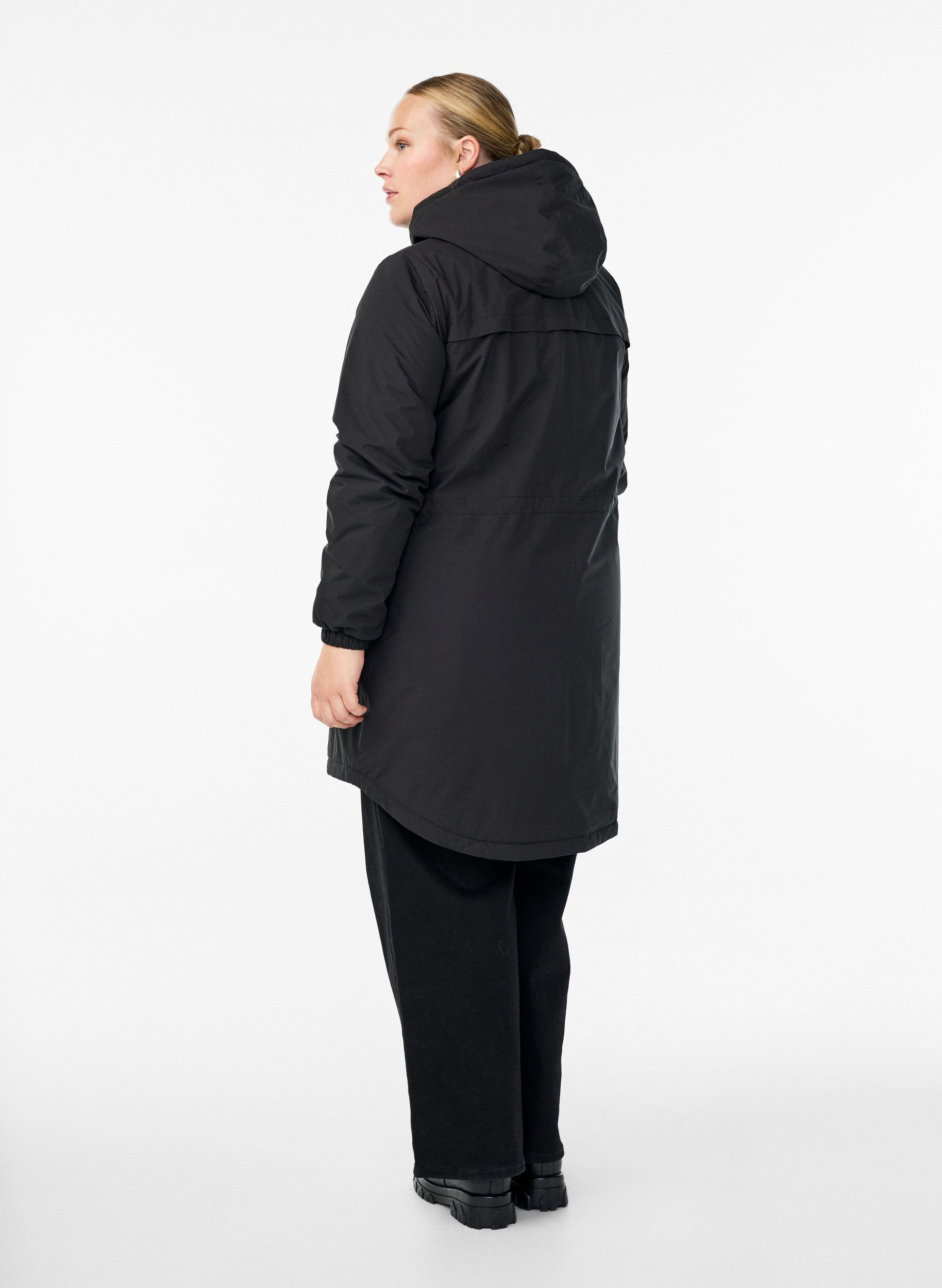 ZizziLeichter gepolsterter Parka mit Kapuze, Schwarz, Model image number 2