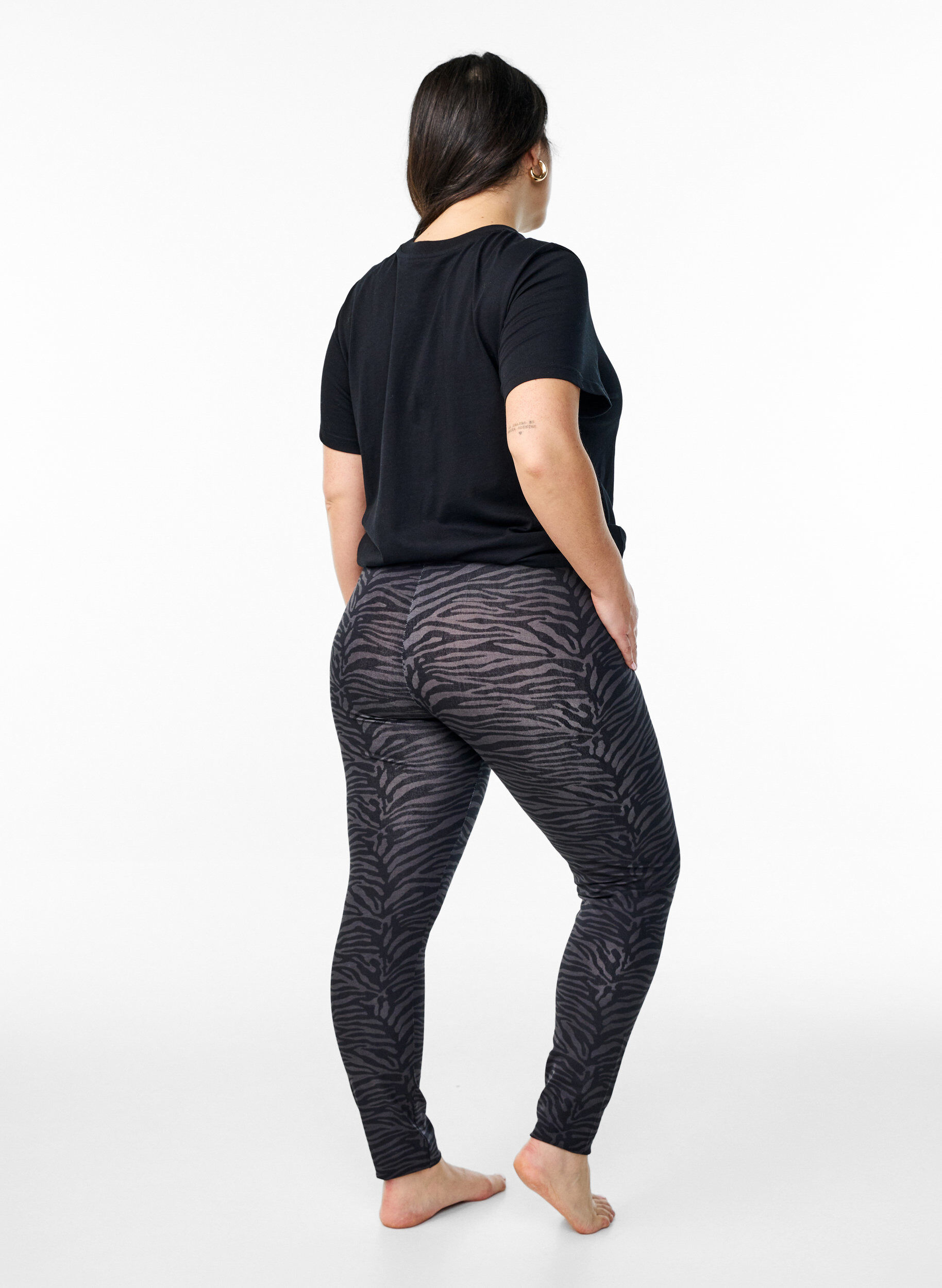 ZizziViskose Leggings mit Druck, Schwarz, Model image number 2