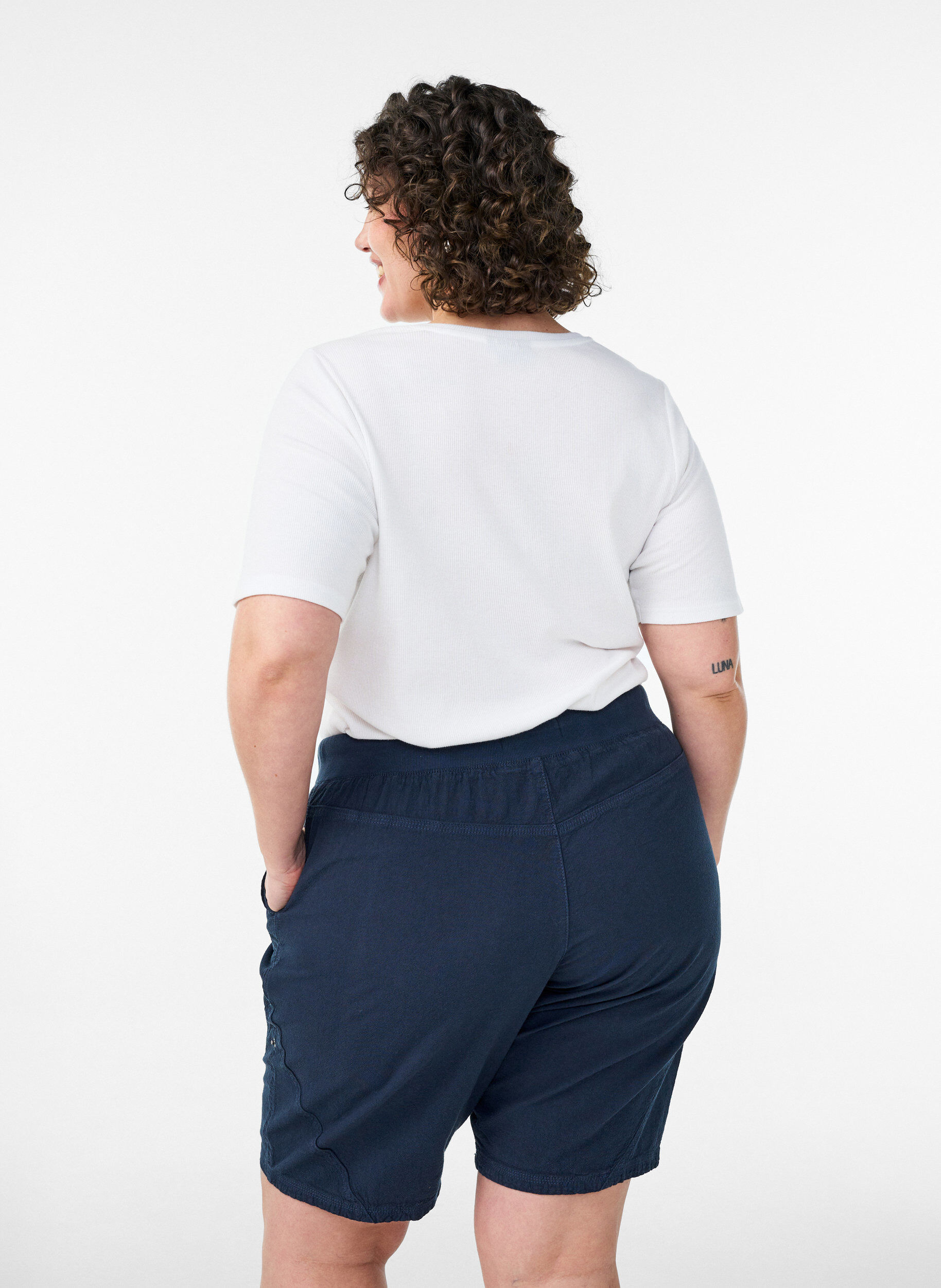 ZizziLockere Shorts aus Baumwolle mit Taschen, Blau, Model image number 2