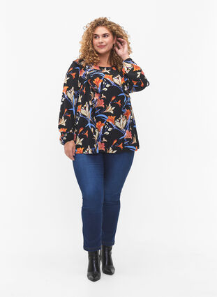 Langärmelige Bluse mit Rüschen, Black Flower AOP, Model image number 2