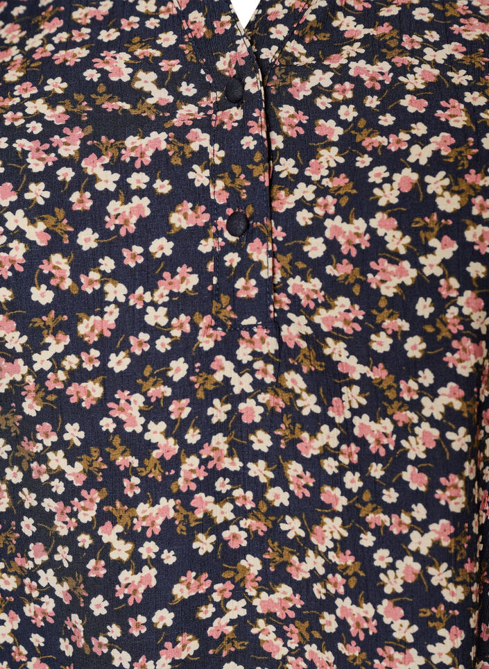 Gebl&uuml;mte Bluse aus Viskose mit kurzen &Auml;rmeln und Smockdetails, Blau, Packshot image number 2