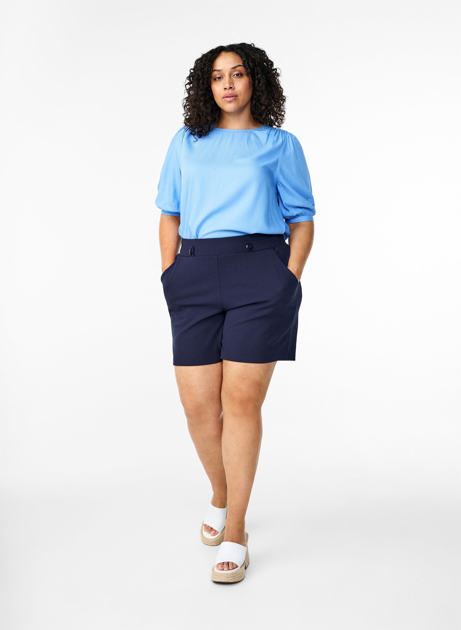 Zizzi Viskosebluse mit 1/2 &Auml;rmeln, Cornflower Blue, Model image number 2