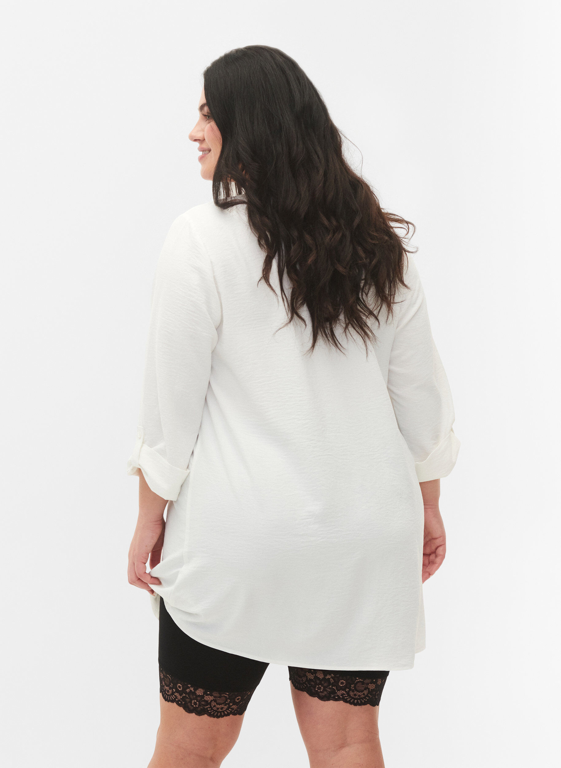 ZizziFahrradshorts mit Spitzensaum, Schwarz, Model image number 2