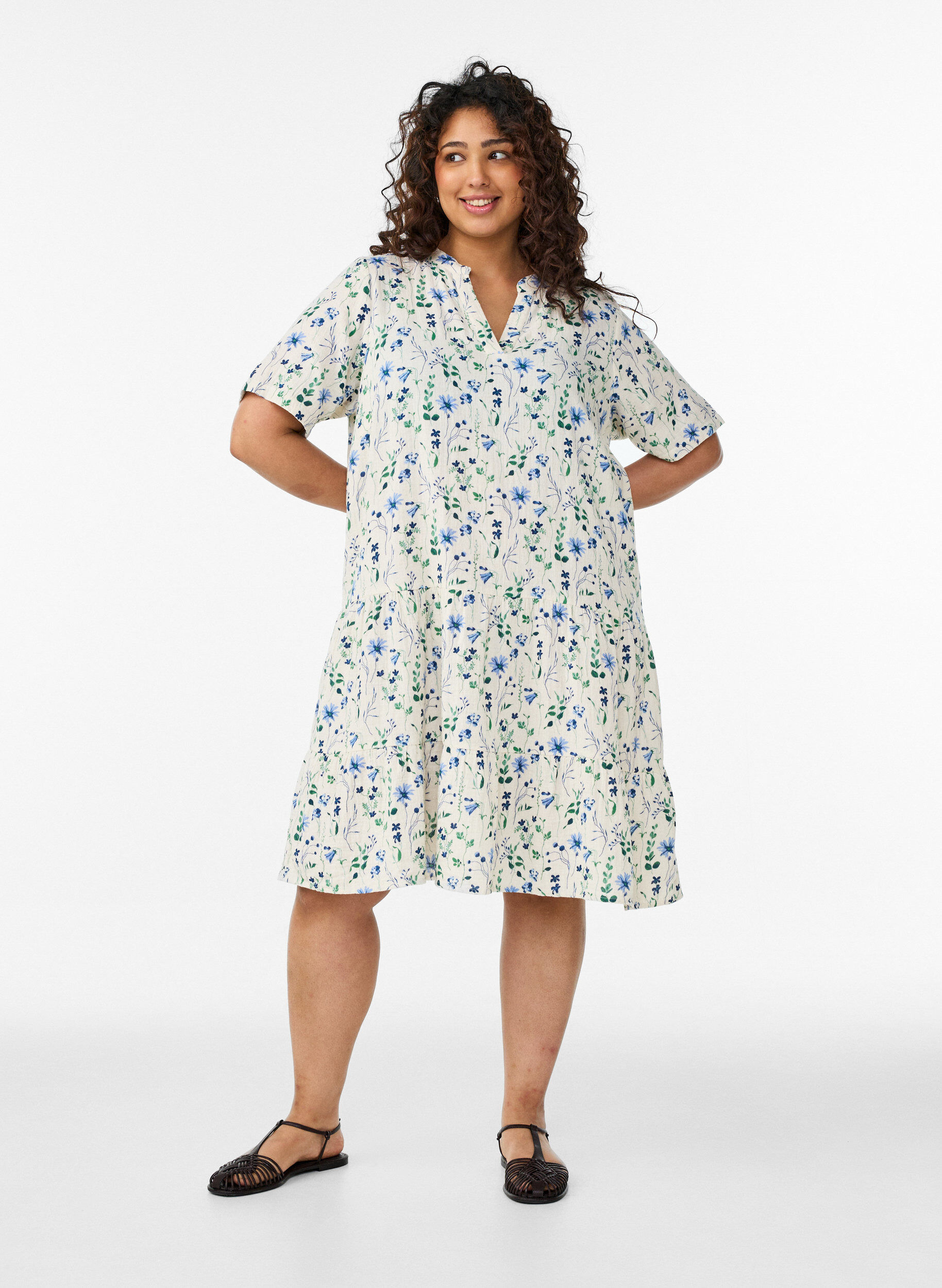 ZizziKurzes A-Linien-Kleid aus Baumwollmusselin, Beige, Model image number 1