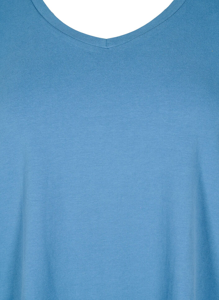 Einfarbiges basic T-Shirt aus Baumwolle, Blau, Packshot image number 2