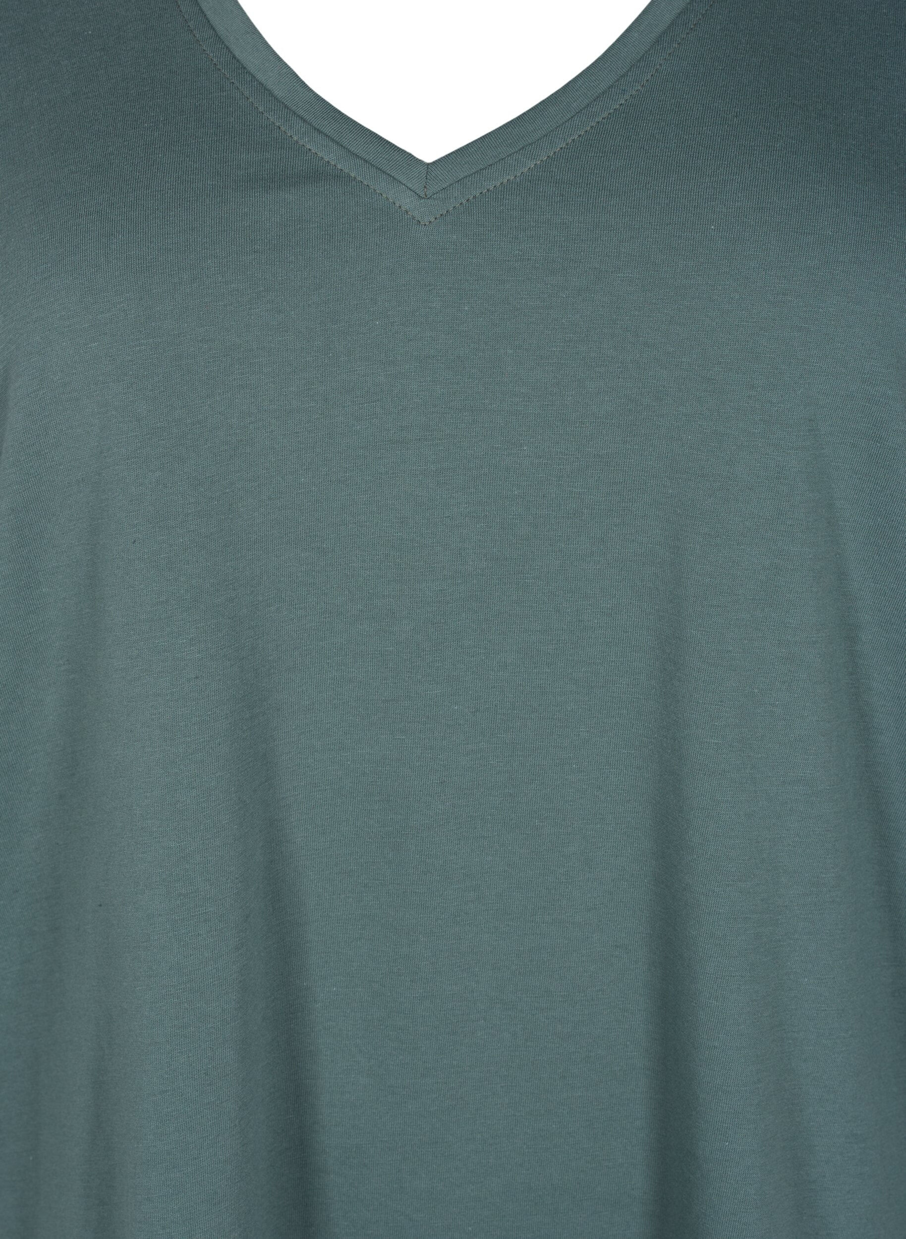 ZizziFLASH - T-Shirt mit V-Ausschnitt, Balsam Green, Packshot image number 2