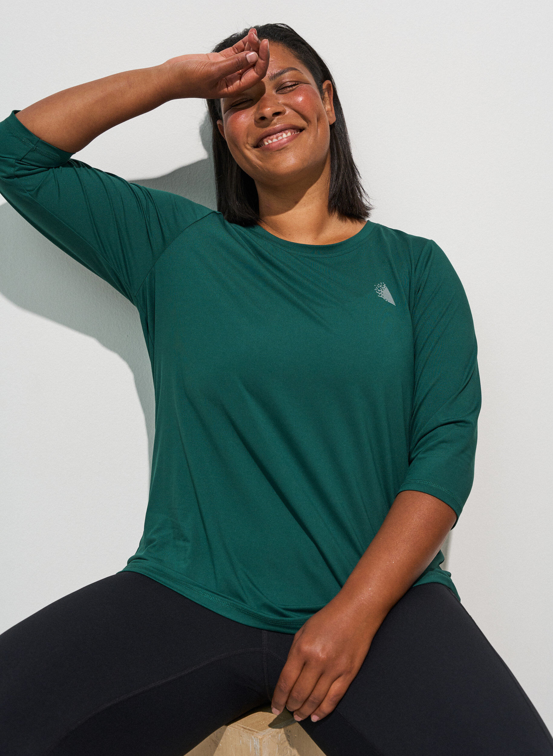 ZizziTrainingsshirt mit 3/4-&Auml;rmeln, Gr&uuml;n, Model image number 3