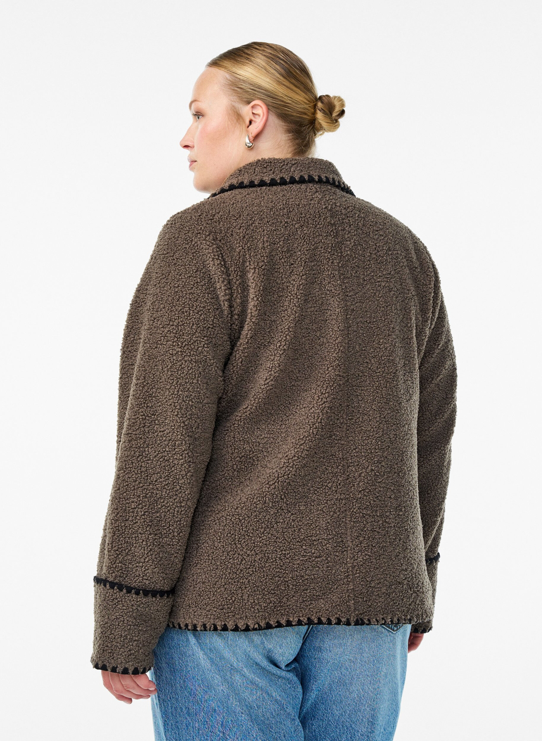 ZizziTeddyjacke mit Kontrastdetails, Braun, Model image number 2