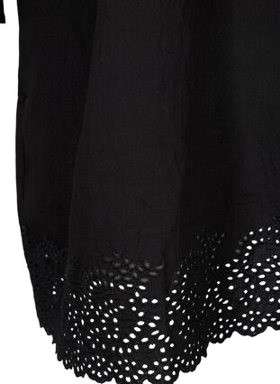 Kleid aus Viskose mit Lochstickerei und Rüschendetails, Black, Packshot image number 3