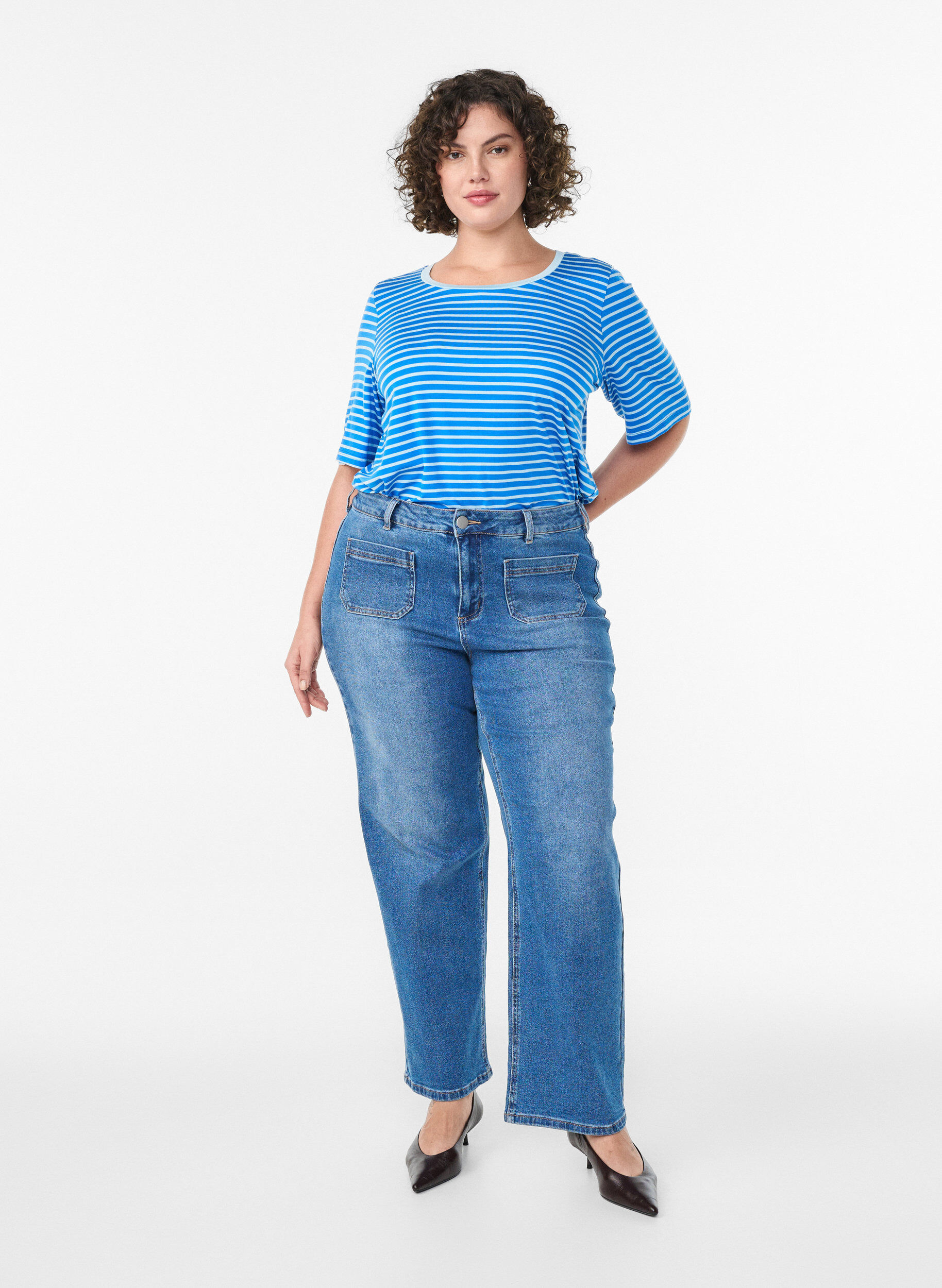 ZizziGestreiftes T-Shirt aus TENCEL&trade; Lyocell, Blau, Model image number 1