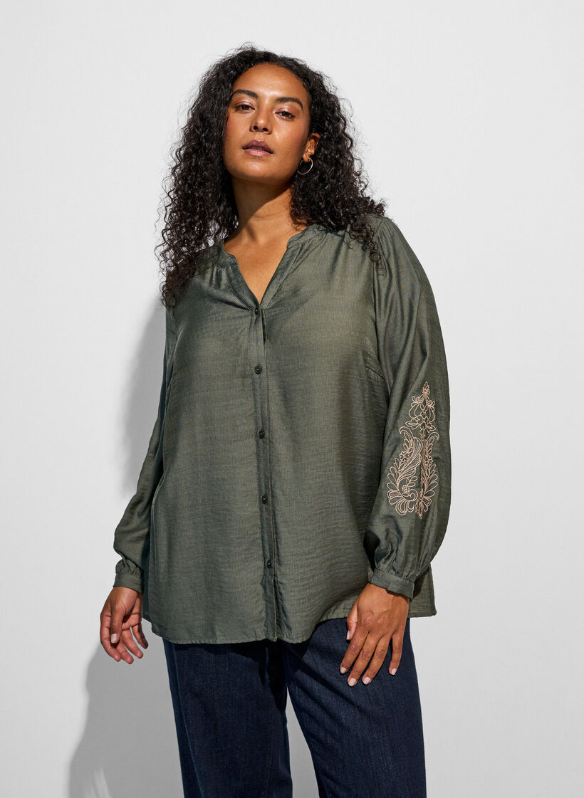 Bluse aus Viskose mit bestickten &Auml;rmeln, Gr&uuml;n, Model image number 0