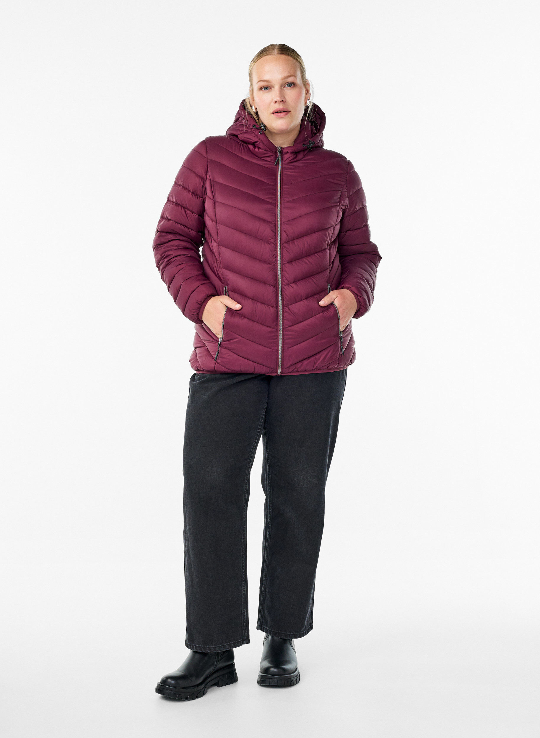 ZizziLeichte Steppjacke mit Kapuze, Dunkles Bordeaux, Model image number 1