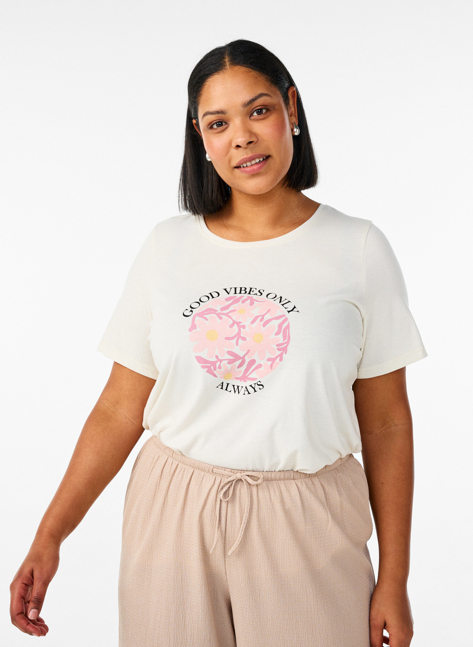 T-Shirt mit Print, Vanille, Model
