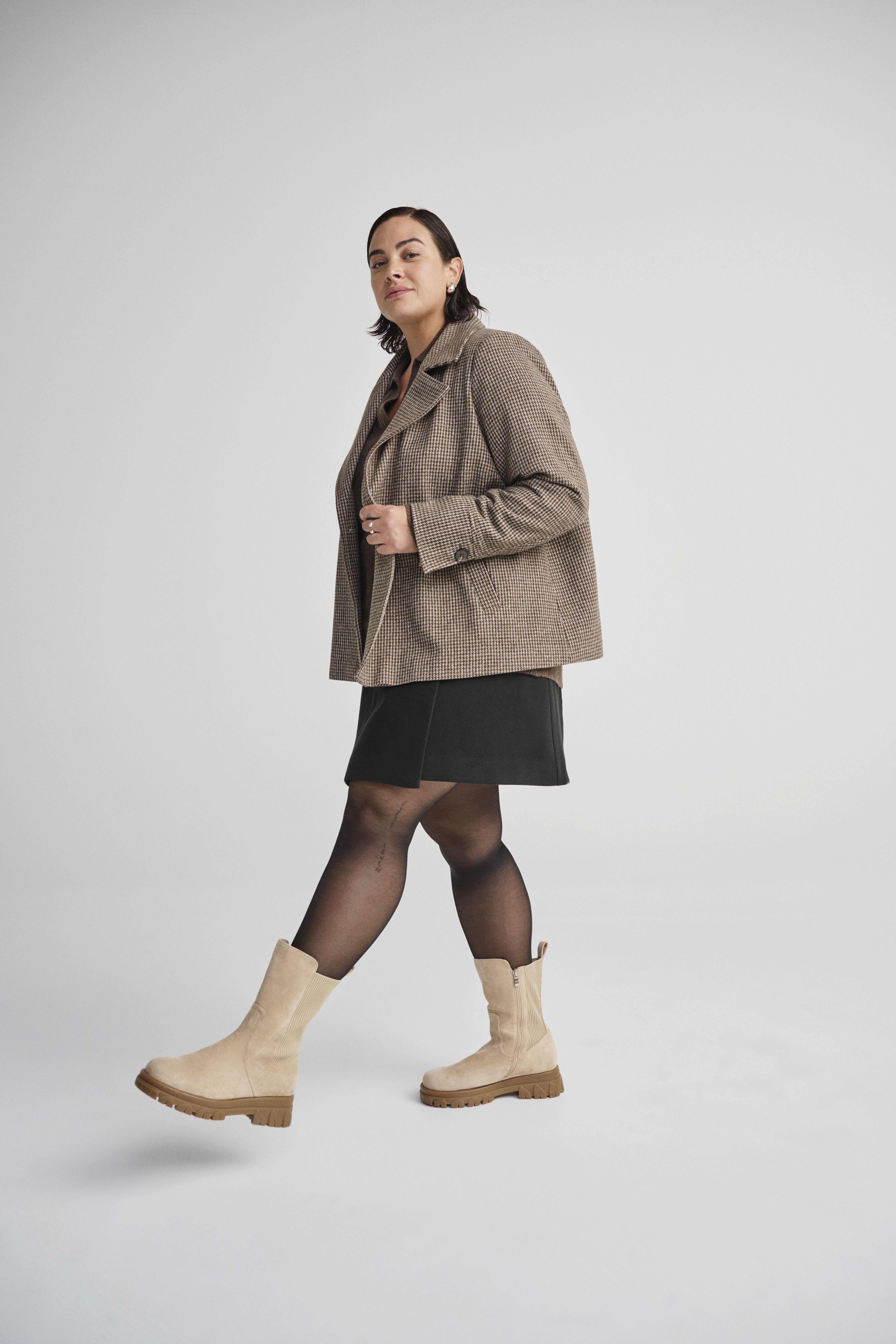 ZizziStiefel aus Wildlederimitat, , Model