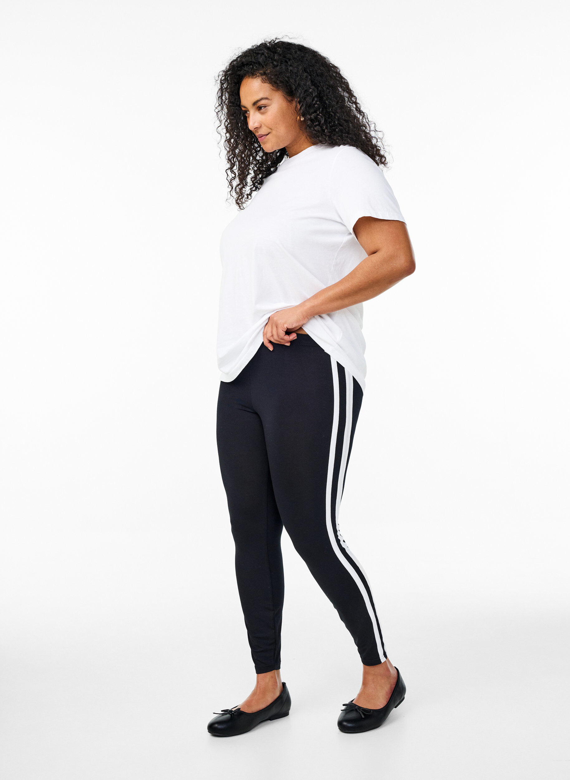 ZizziLeggings aus Viskose mit Seitenstreifen, Black W. Stripe, Model image number 2