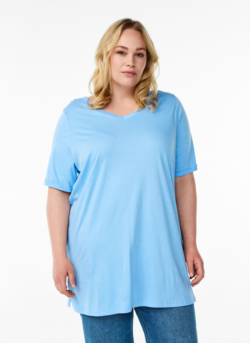 Einfarbiges Oversize T-Shirt mit V-Ausschnitt, Blau, Model image number 0