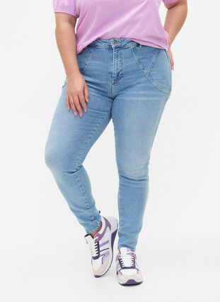 Hochtaillierte Amy-Jeans mit super schmaler Passform, Light blue, Model image number 3