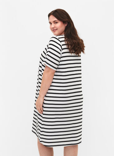 Gestreiftes Jerseykleid mit kurzen Ärmeln, Black Stripes, Model image number 1