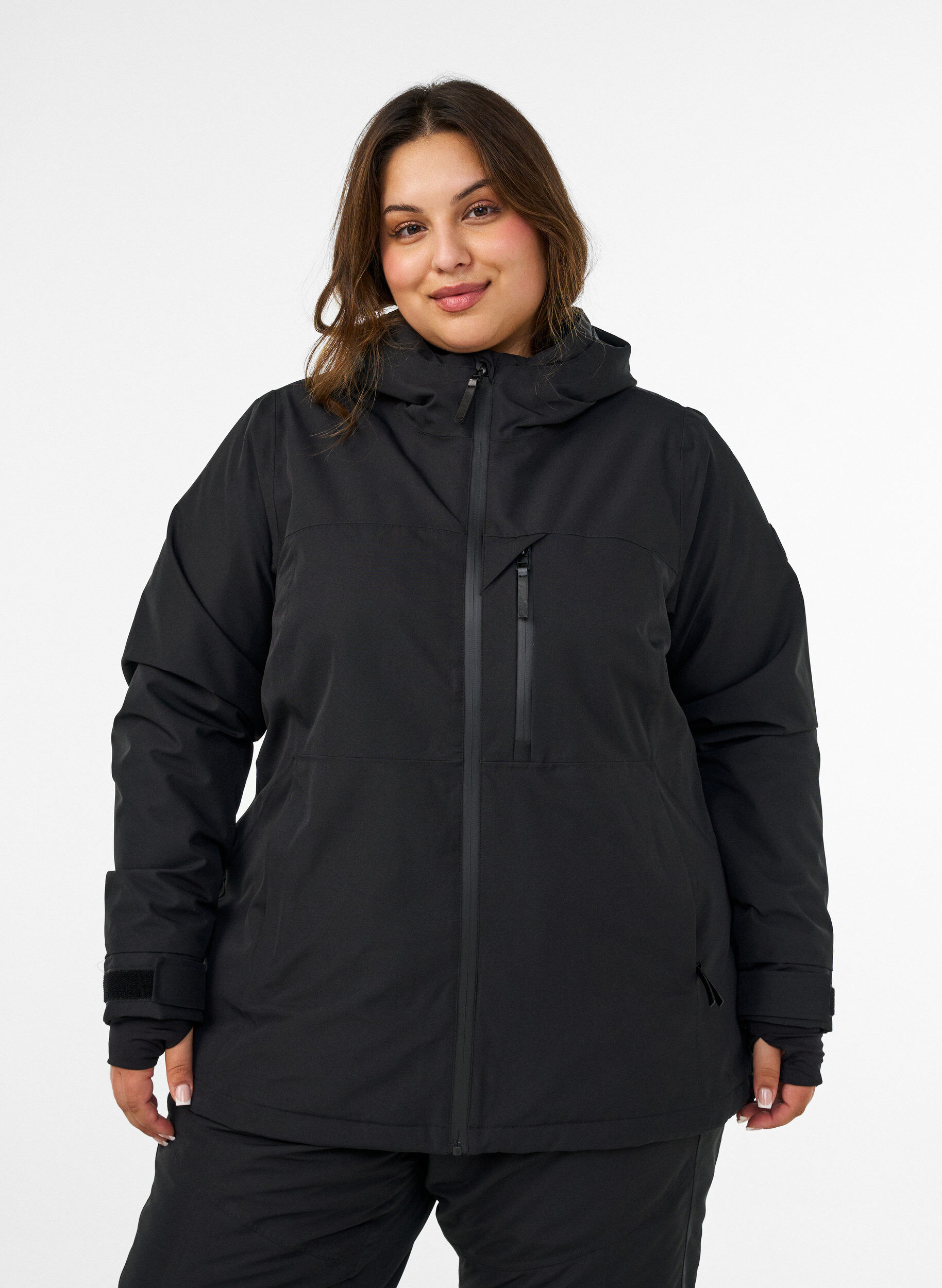 Skijacke mit Kapuze und Rei&szlig;verschlusstaschen, Schwarz, Model