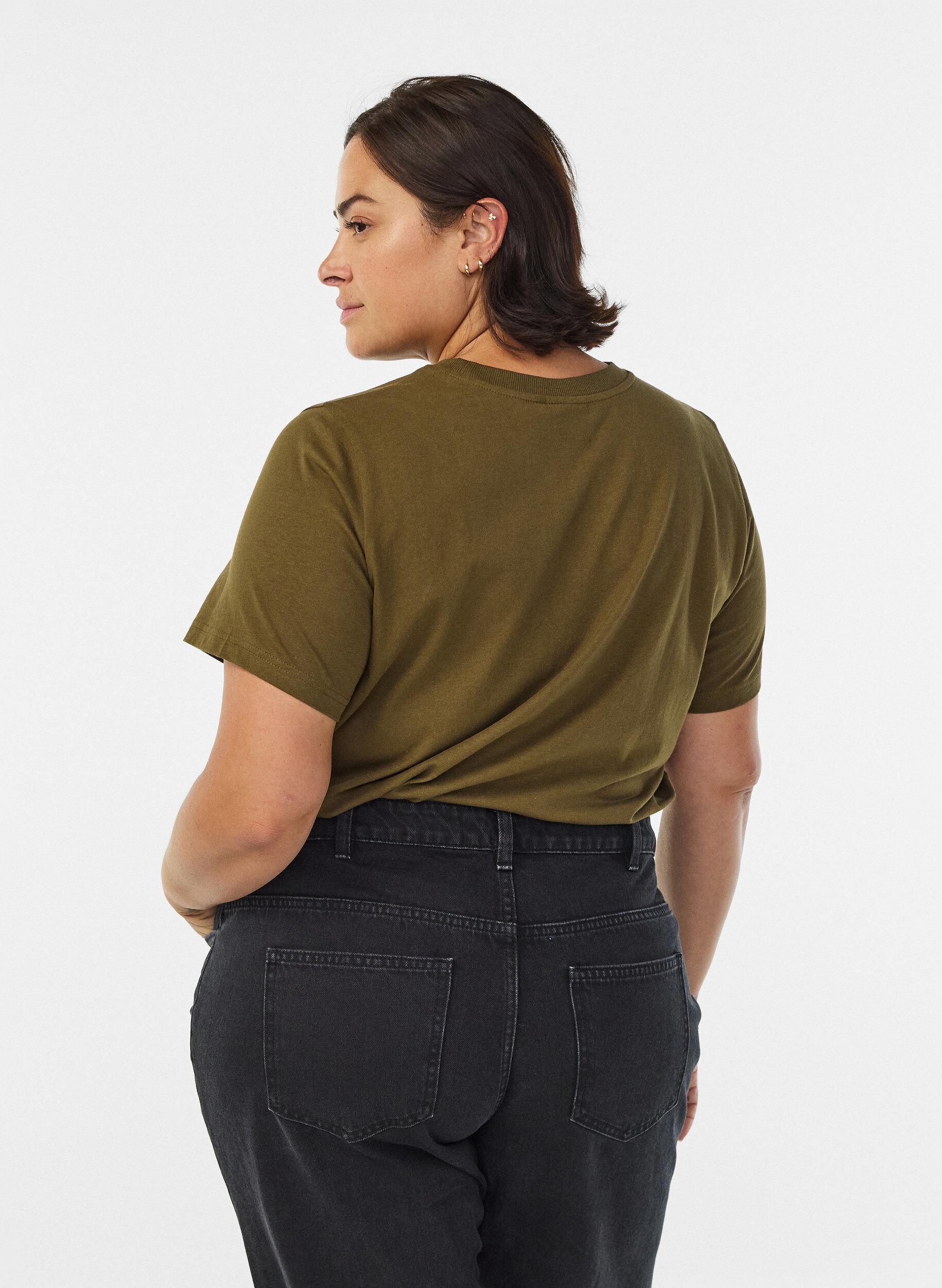 ZizziBasic-T-Shirt aus Baumwolle mit Rundhalsausschnitt, Gr&uuml;n, Model image number 2