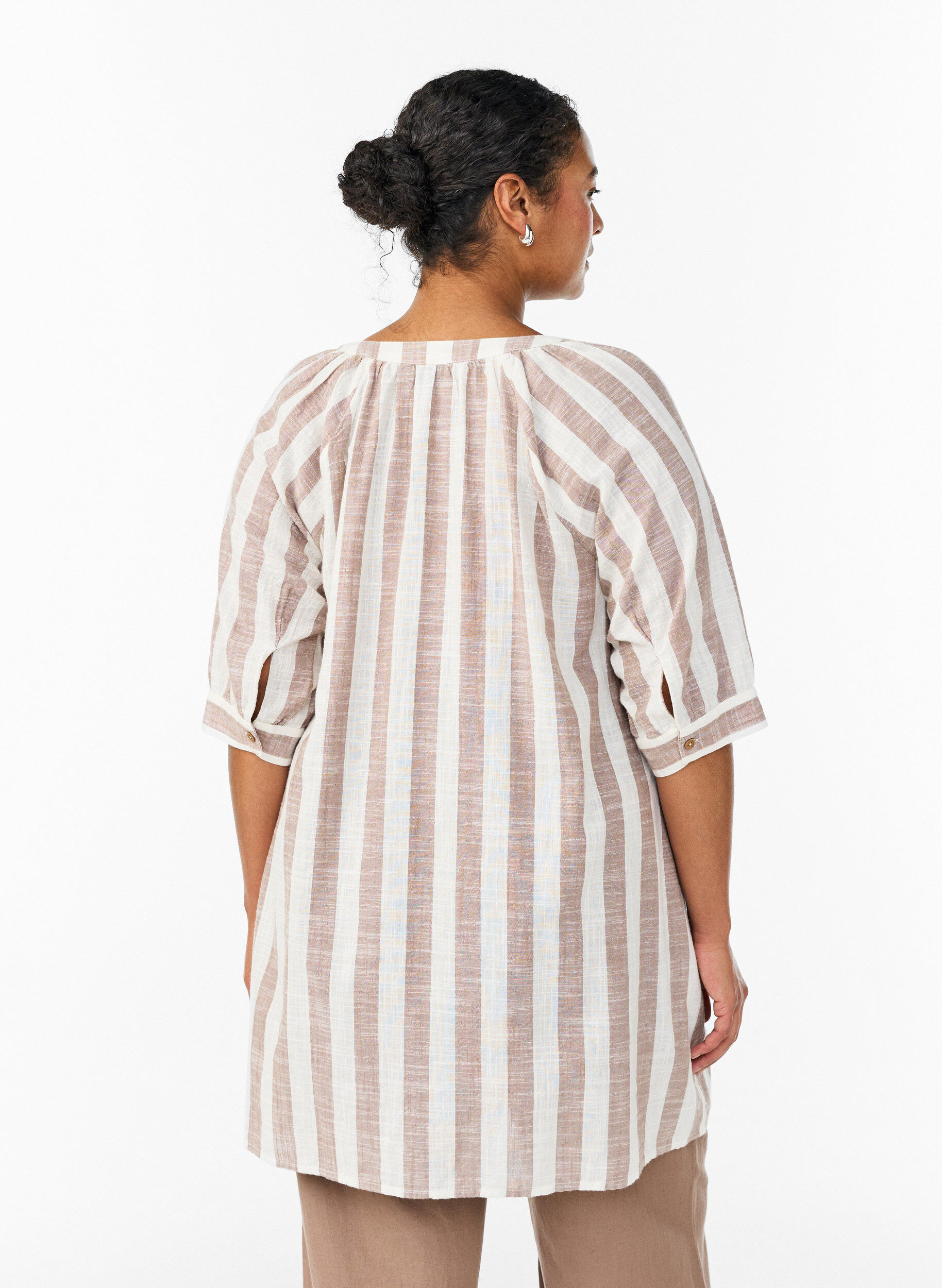 ZizziTunika aus Baumwolle mit V-Ausschnitt, Beige, Model image number 2