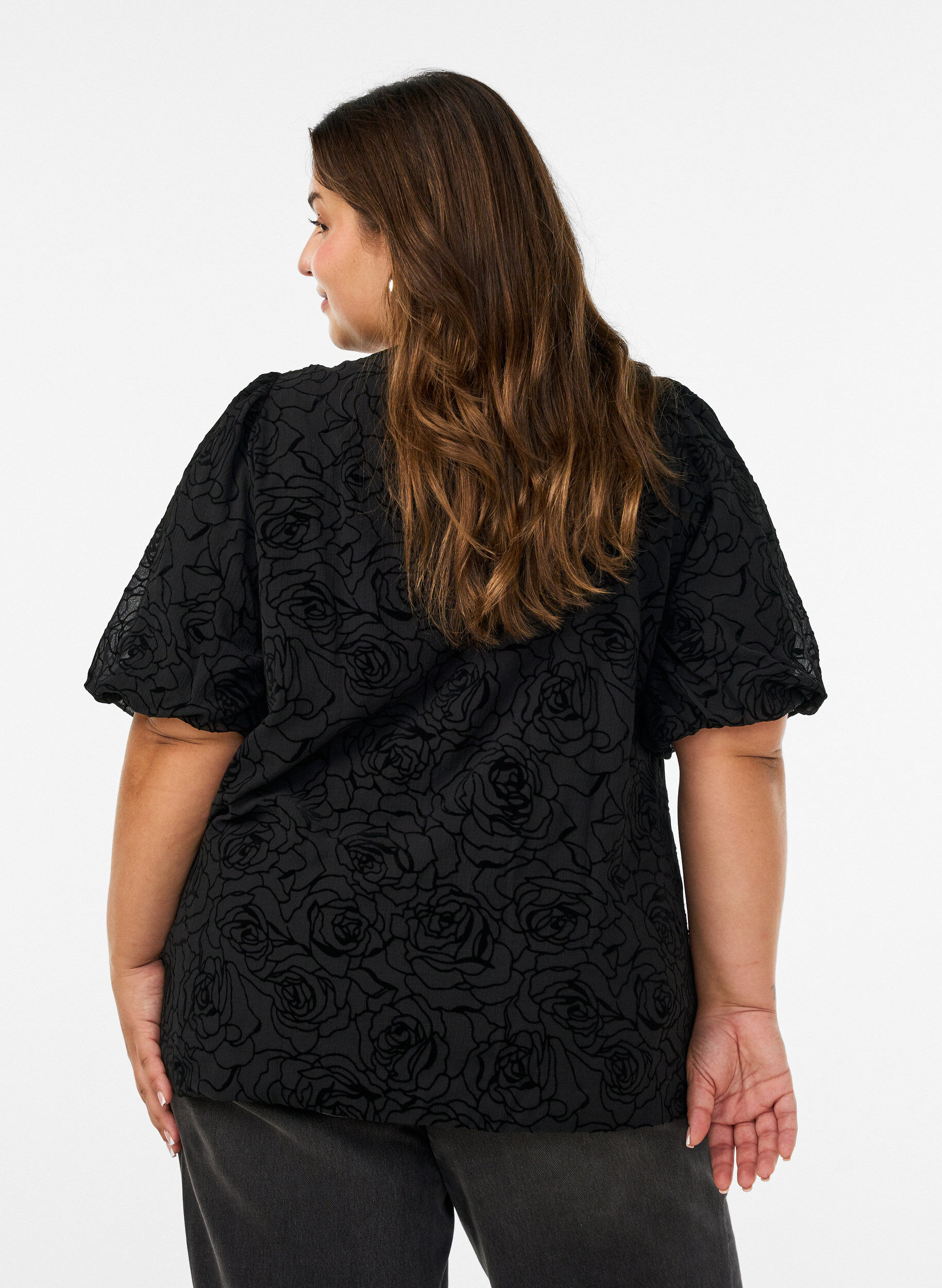 ZizziGebl&uuml;mte Bluse mit Ballon&auml;rmeln, Schwarz, Model image number 2