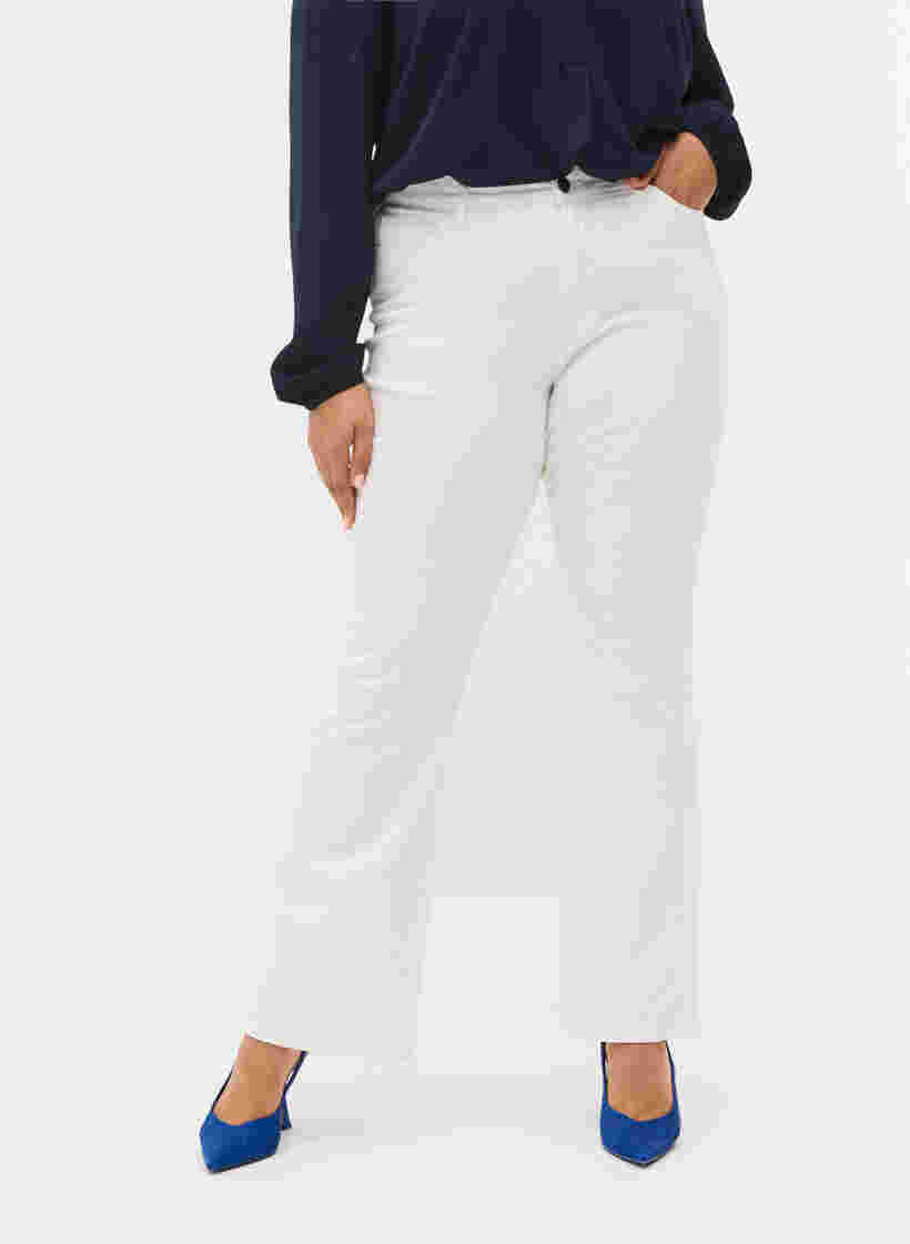 Ellen Bootcut-Jeans mit hoher Taille, White, Model image number 2
