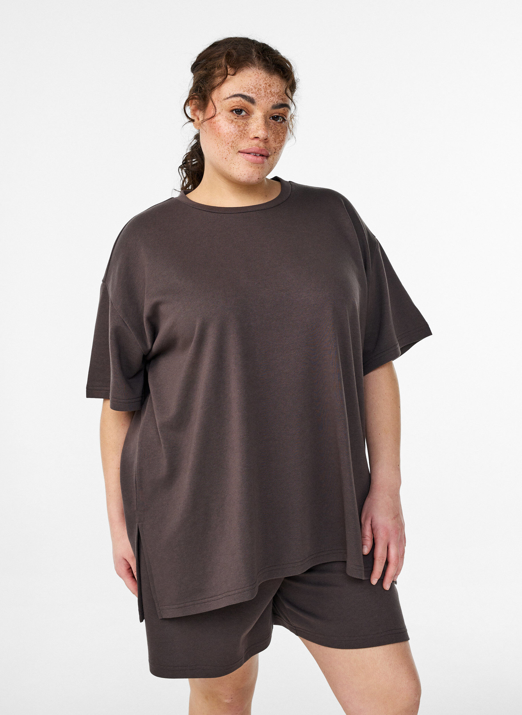 ZizziOversized T-Shirt aus Sweat, Braun, Model image number 0