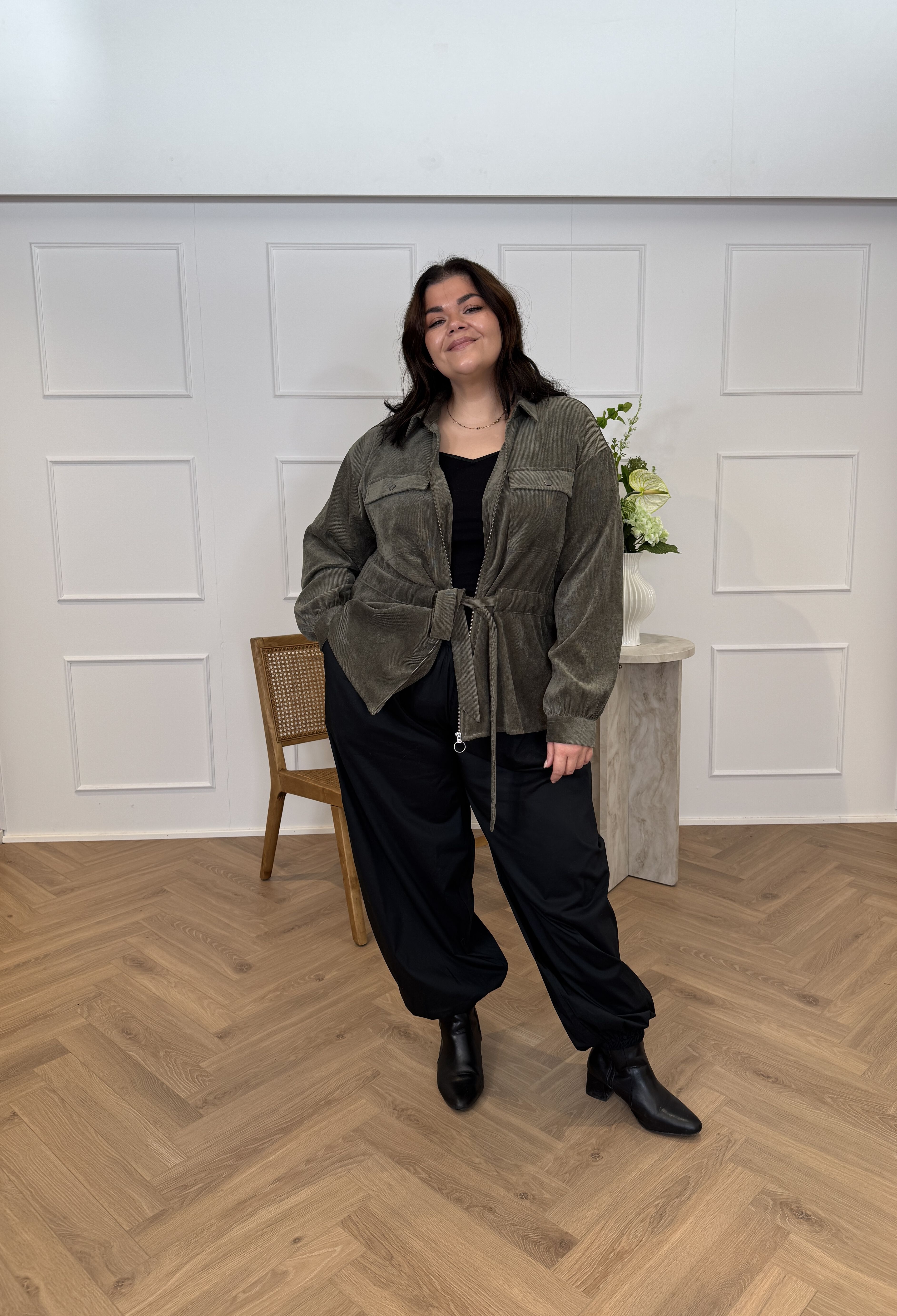 ZizziTRENDING, , Model