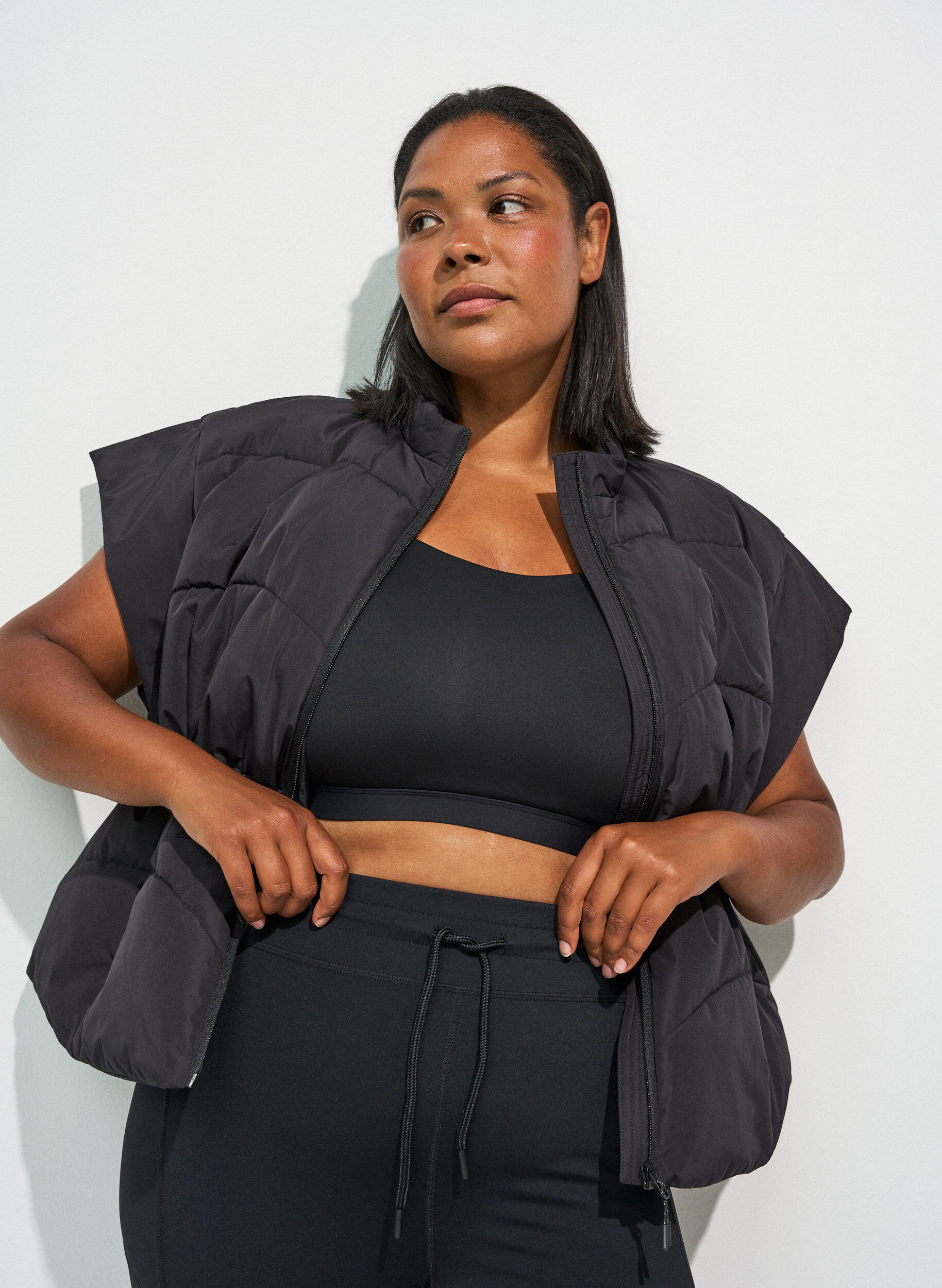 ZizziSteppweste mit verstellbarer Taille, Schwarz, Model image number 3
