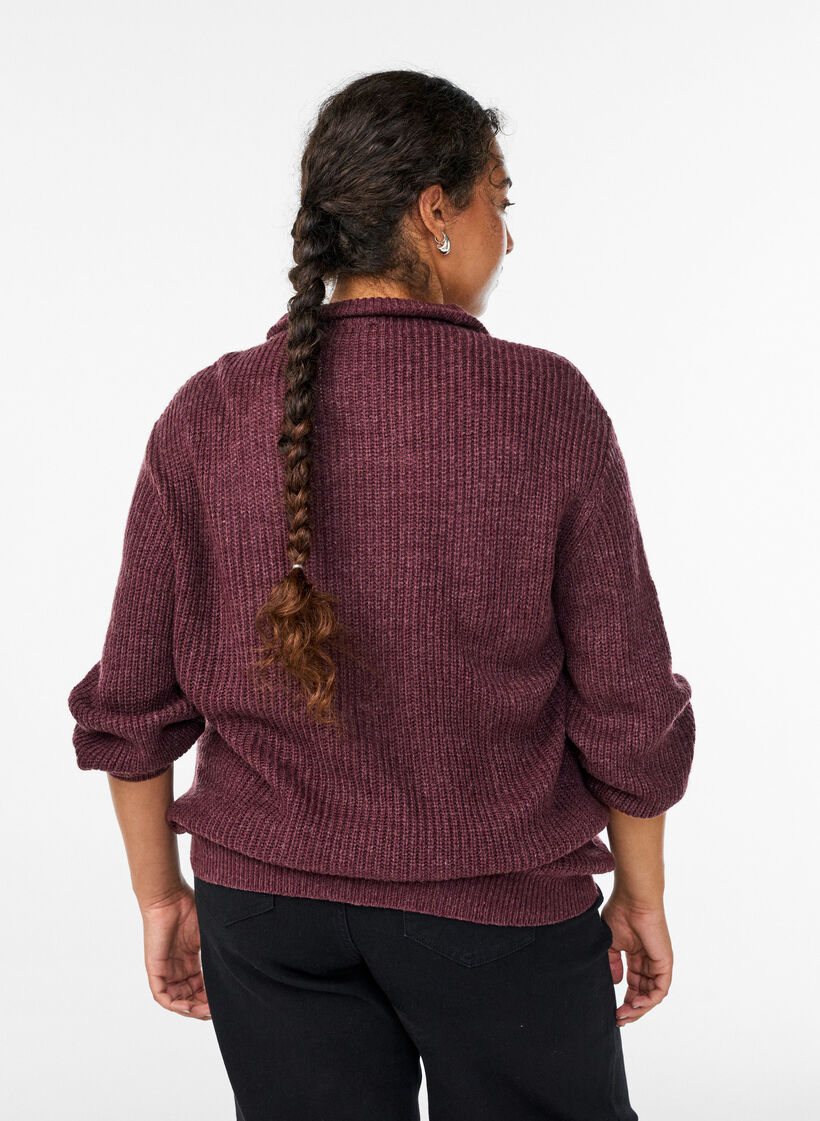 Strickpullover mit hohem Kragen und Rei&szlig;verschluss, Rot, Model image number 2