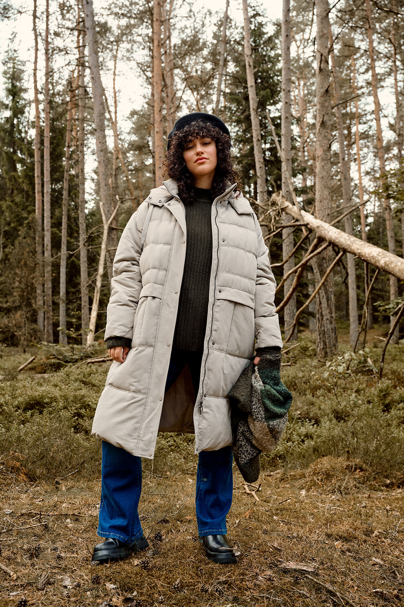 ZizziDie lange Pufferjacke, , Model