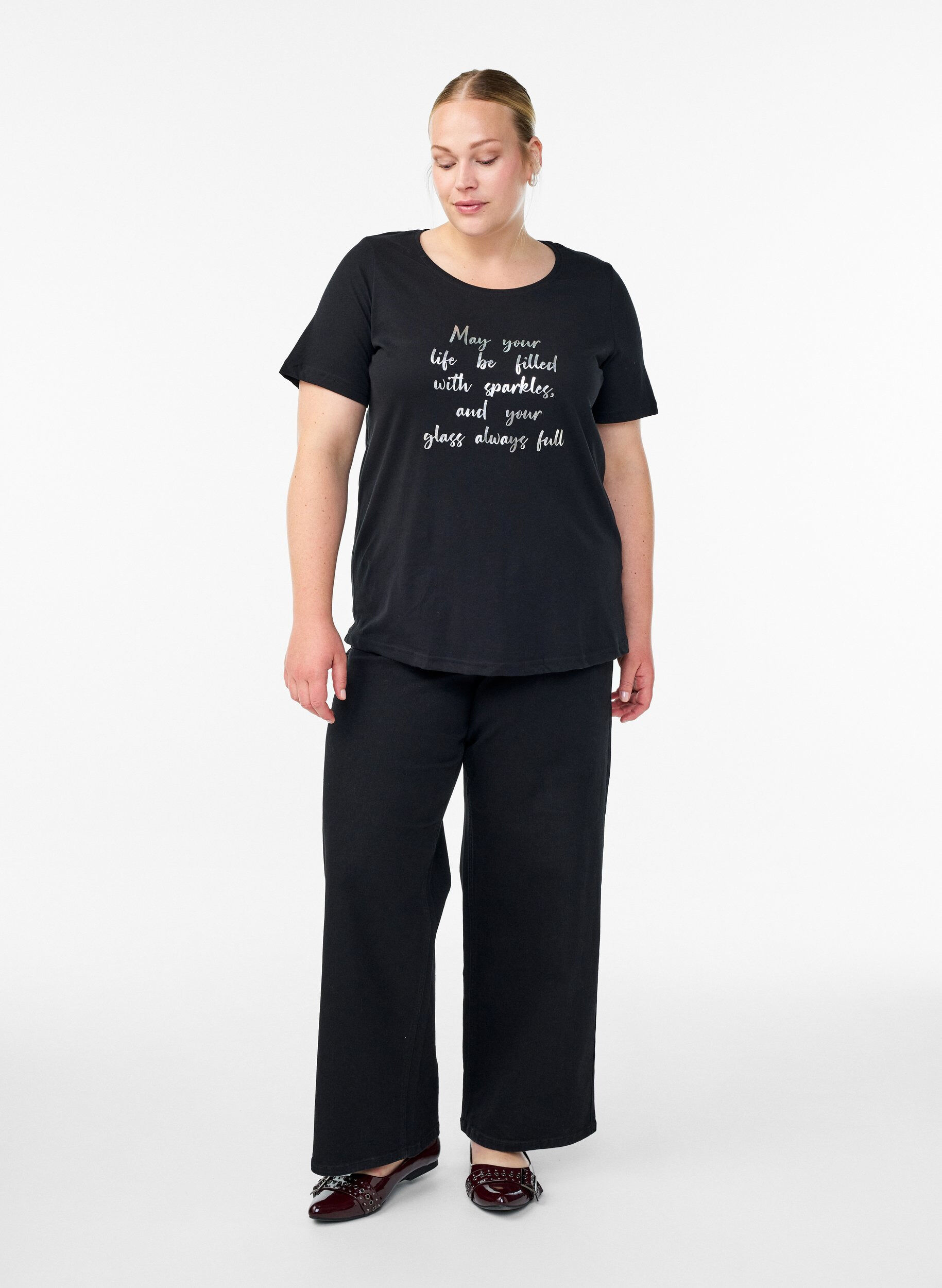 ZizziFLASH - T-Shirt mit Print, Schwarz, Model image number 1