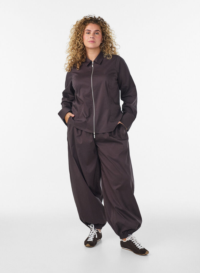 Ballonhose mit Taschen und elastischem Bund, Braun, Model image number 0