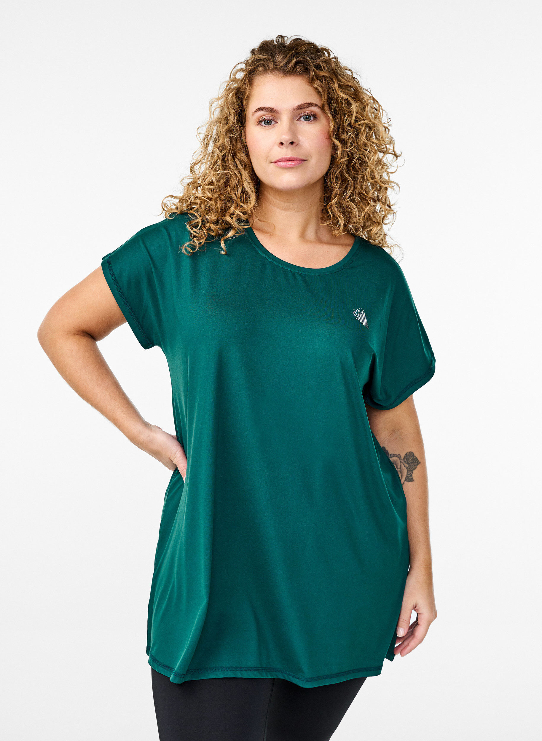 Langes Trainingsshirt, Gr&uuml;n, Model