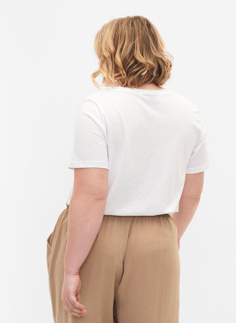 2er-Pack T-Shirts mit V-Ausschnitt, Bright White / Black, Model image number 1