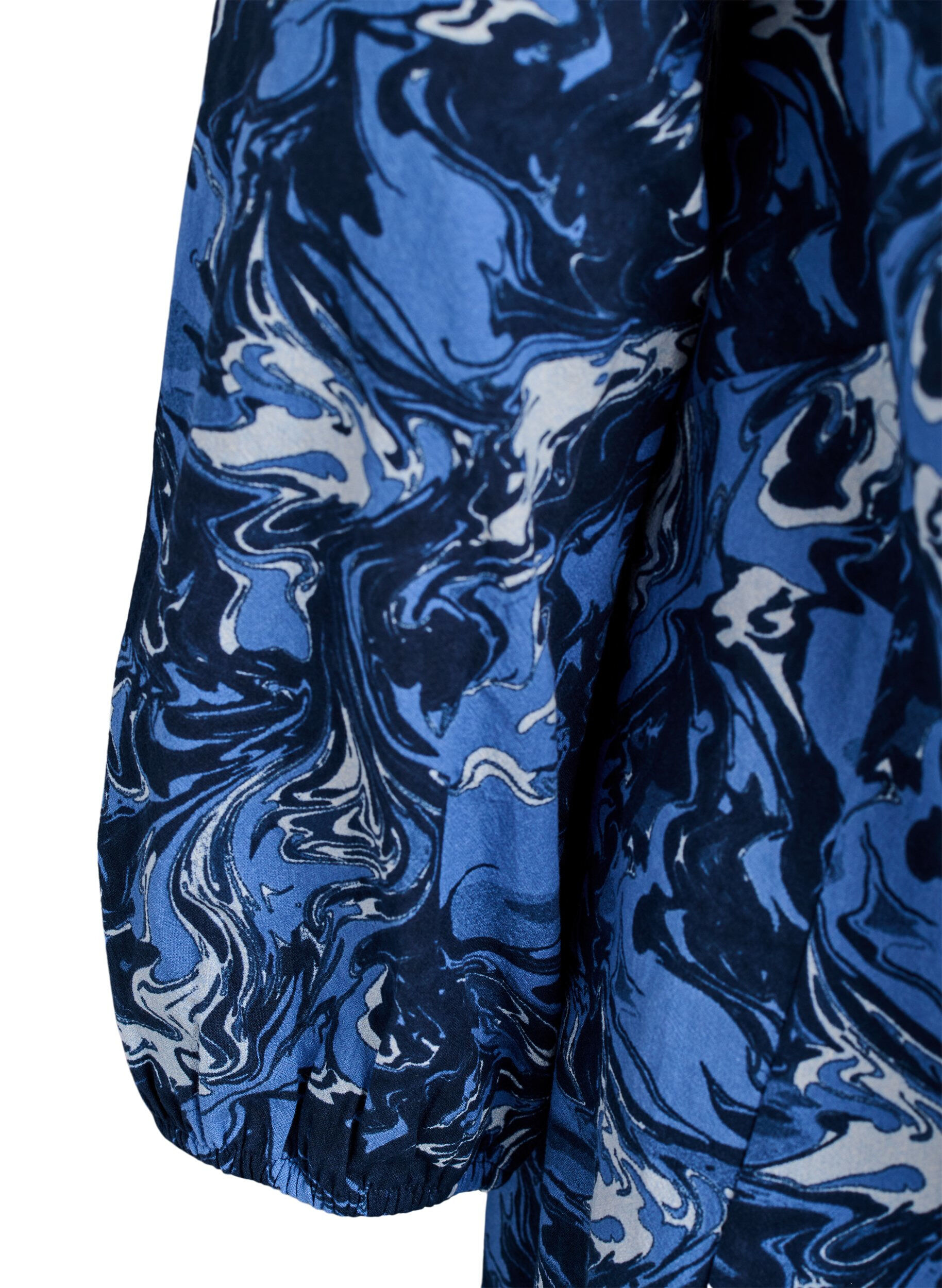 ZizziKurzes Baumwollkleid mit Gummisaum und langen &Auml;rmeln, Blau, Packshot image number 3