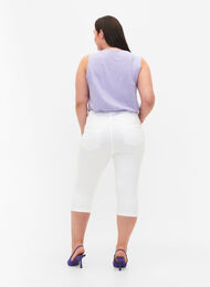 Hoch taillierte Amy Capri Jeans mit Super Slim Fit, Bright White, Model