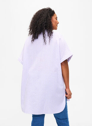 Gestreiftes Hemd mit Brusttaschen, White/LavenderStripe, Model image number 1