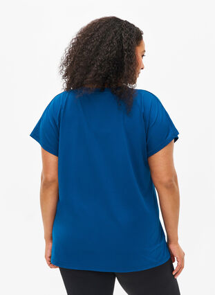 Lockeres Trainings-T-Shirt mit V-Ausschnitt, Blue Opal, Model image number 1