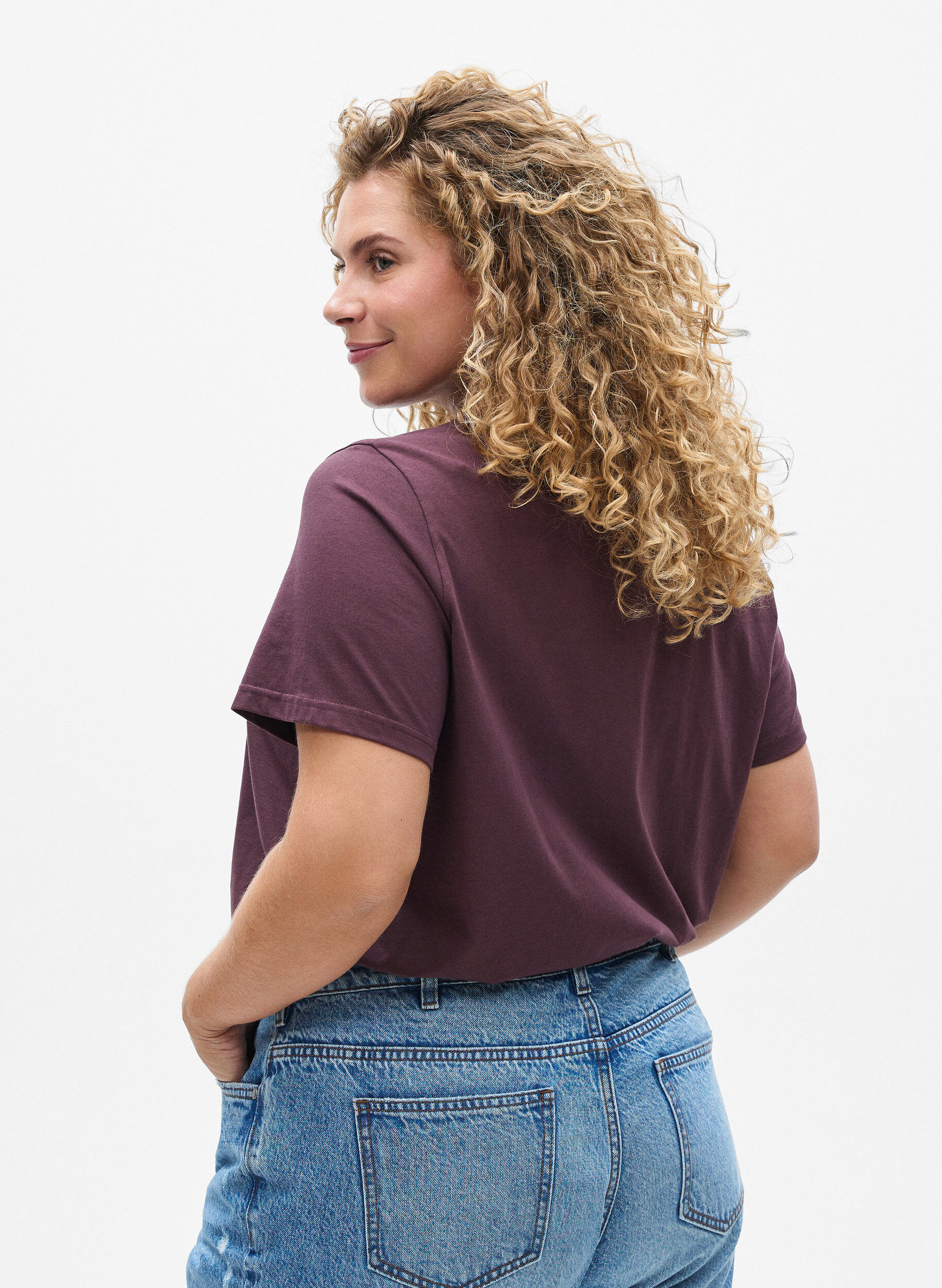 ZizziT-Shirt aus Baumwolle mit Print auf der Vorderseite, Dunkles Bordeaux, Model image number 2