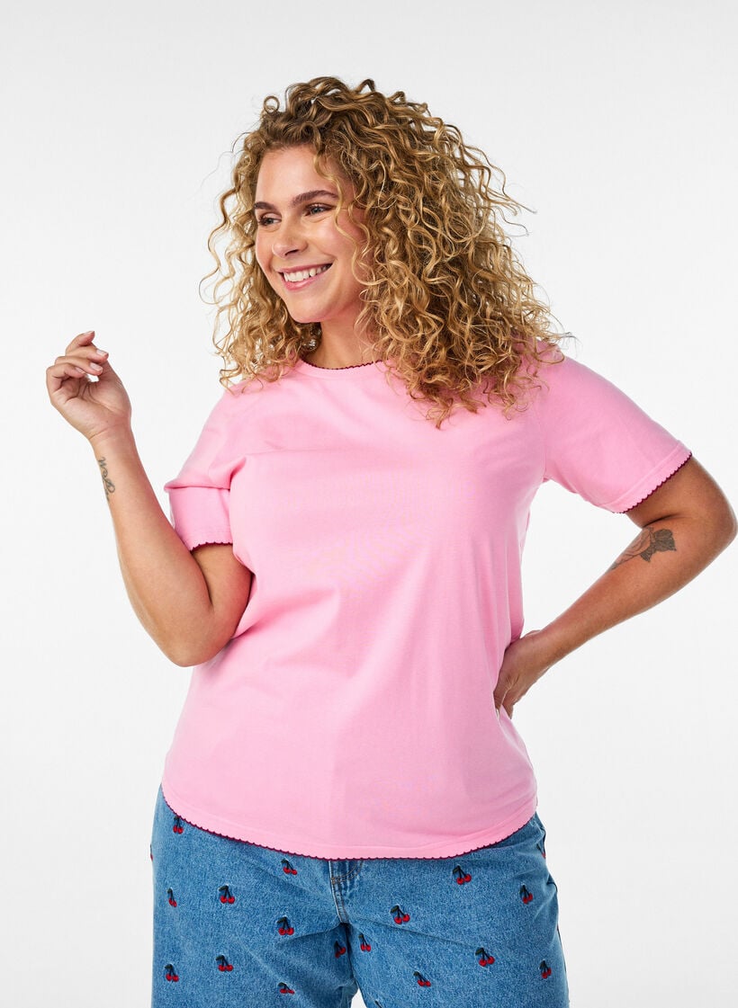 T-Shirt aus Baumwolle mit gewellten Kontrastkanten, Pink, Model image number 0