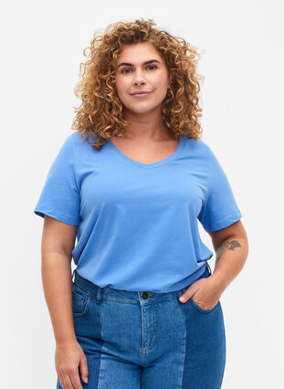 Einfarbiges basic T-Shirt aus Baumwolle, Ultramarine, Model image number 0