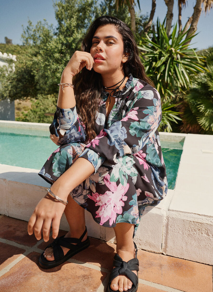 Langärmliges Kleid mit Blumendruck, Rose Flower AOP, Image image number 0