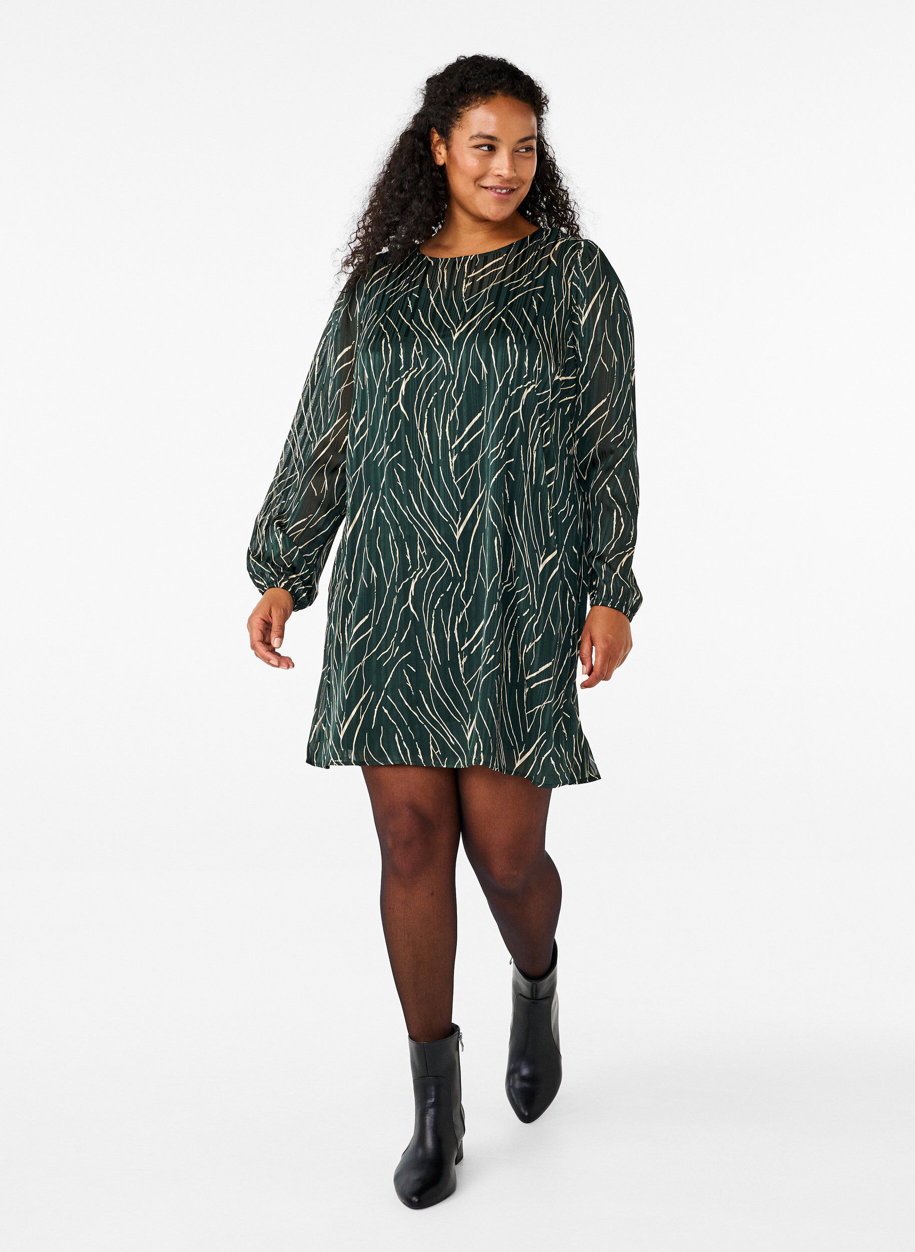 ZizziKurzkleid mit Print und Rundhalsausschnitt, Scarab Safari AOP, Model image number 2