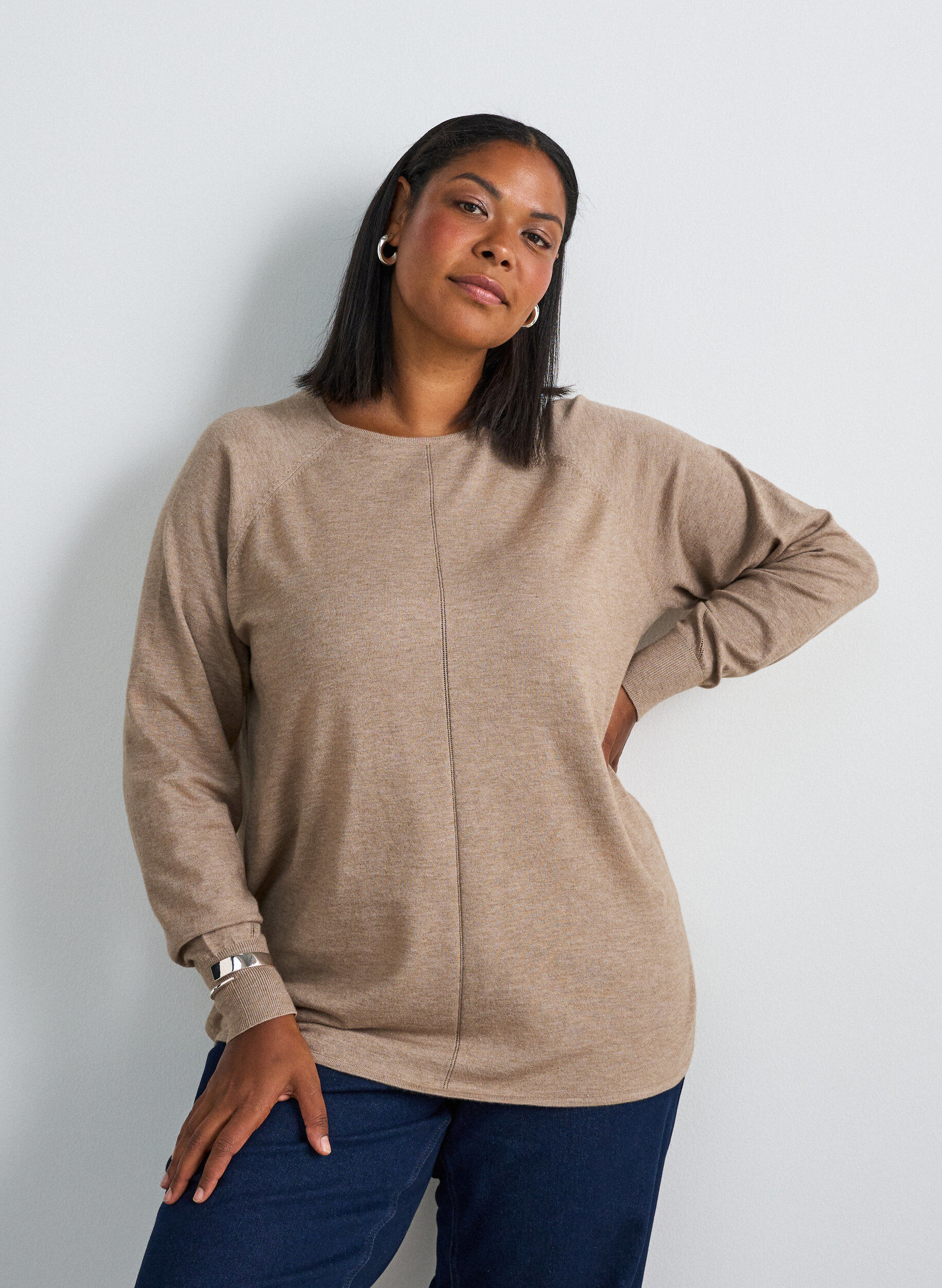 ZizziStrickbluse mit Rundhalsausschnitt und Strickmuster, Beige, Model image number 0