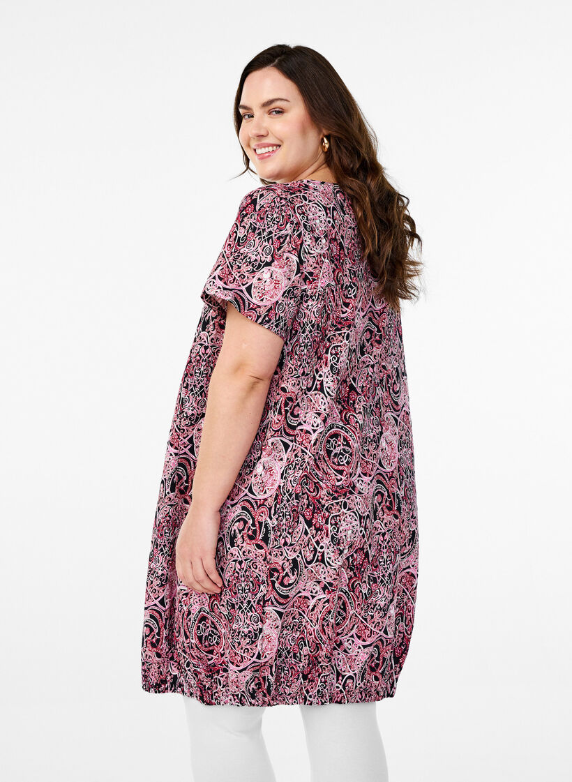 Kurz&auml;rmliges Baumwollkleid mit Aufdruck, Schwarz, Model image number 2