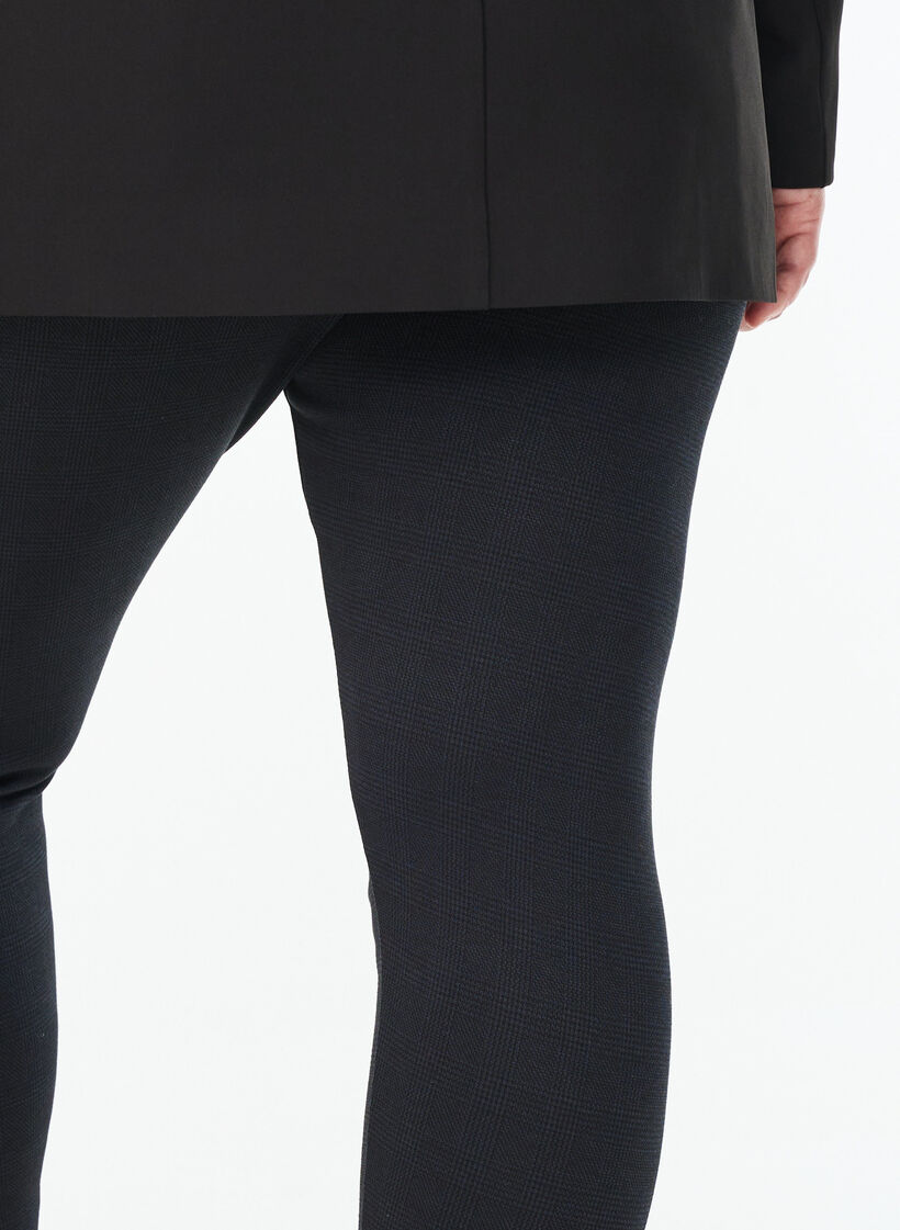 Leggings mit normaler Taille und Muster, Schwarz, Model image number 3