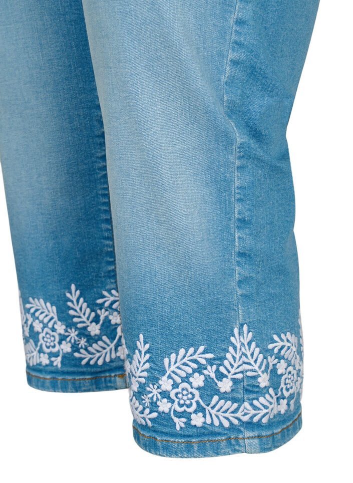  Amy Capri-Hosen mit hoher Taille und Stickerei, Light blue denim, Packshot image number 3