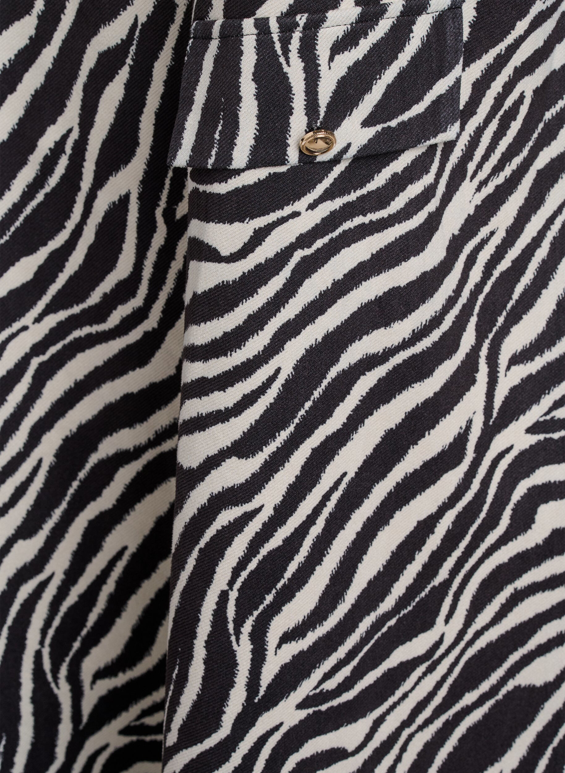 ZizziKurzes A-Linien-Kleid mit 7/8-&Auml;rmeln, Schwarz, Packshot image number 3